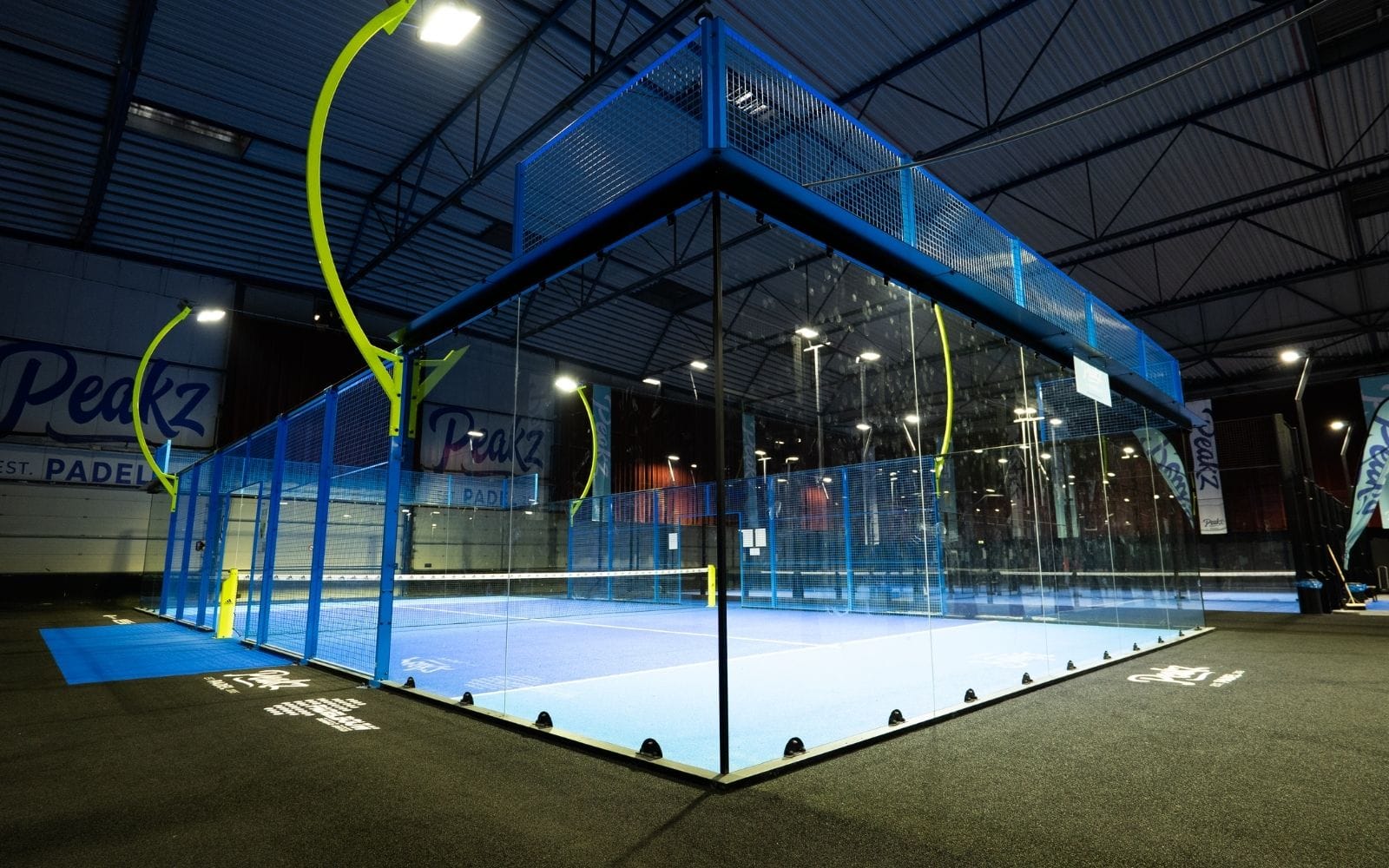 Padel courts in Overijssel 1 Peakz Padel Zwolle Centre Court