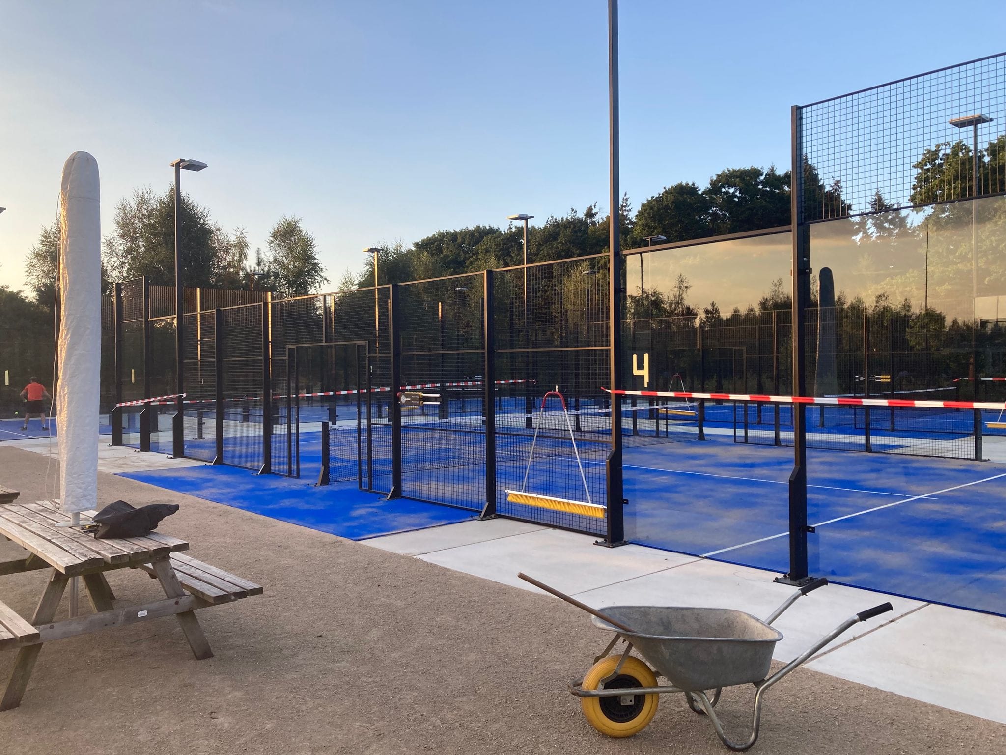 Padelbanen in Eindhoven 1 Vier padelbanen bij TV Meerhoven - Eindhoven