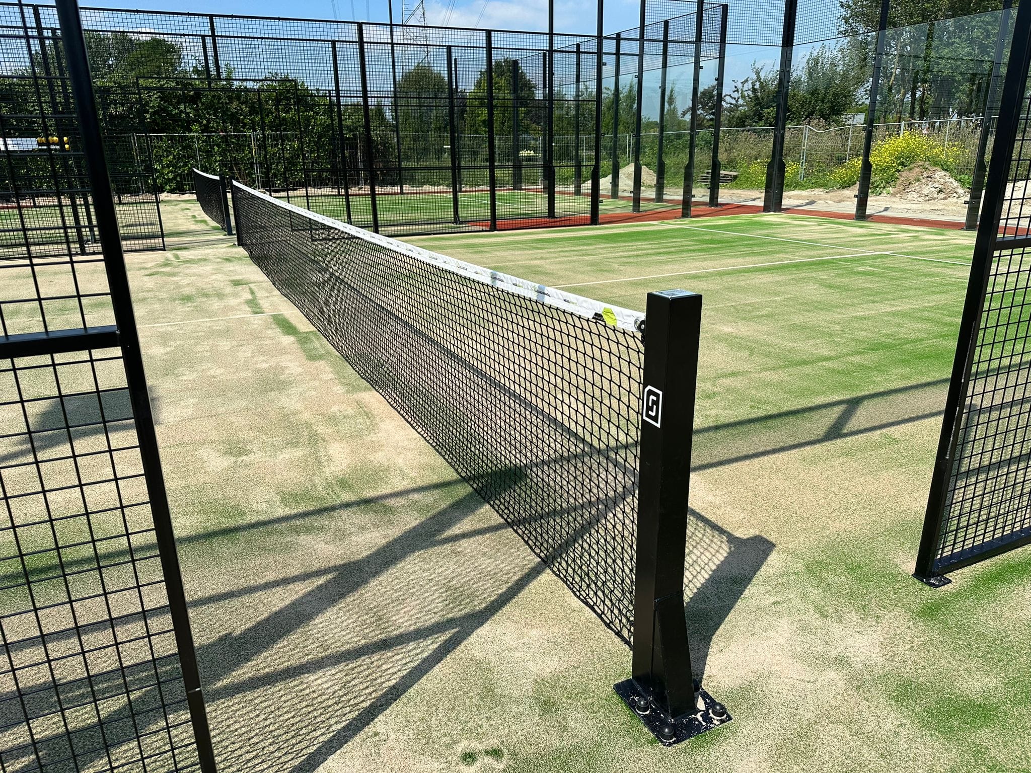 Renovations padel courts 1 Just put in