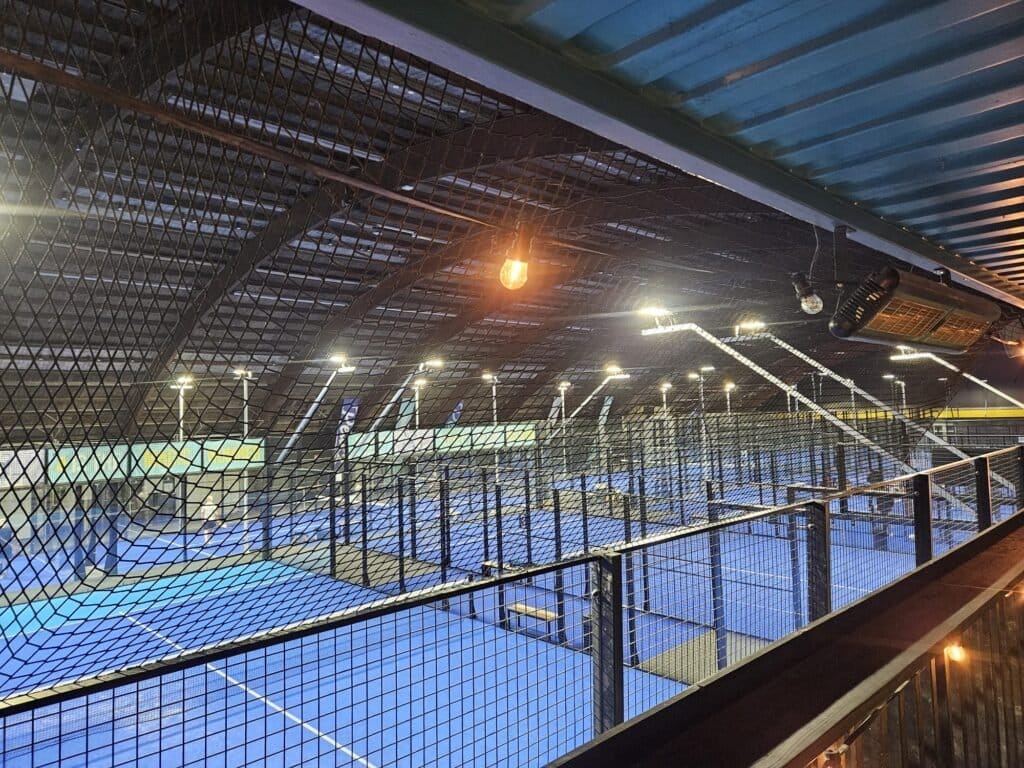 Allesvoorpadel viert twee grote mijlpalen: 400 padelbanen gebouwd! 5 Padelbanen in Zwolle