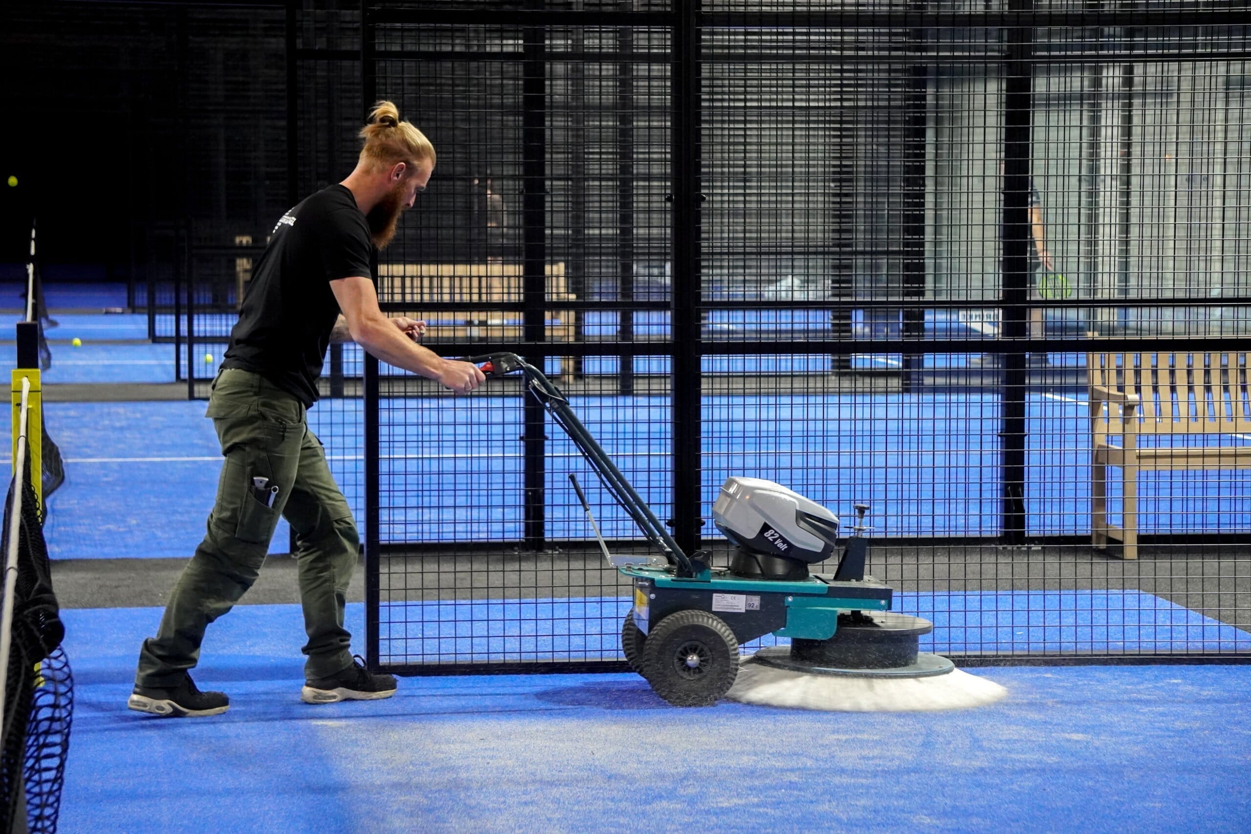 Maintenance tools 7 Indoor broom machine