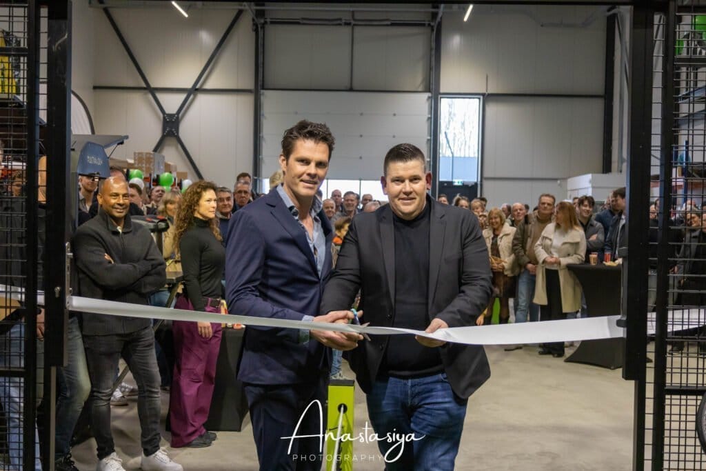 Opening nieuw pand Allesvoorpadel 6 Lintdoorknippen