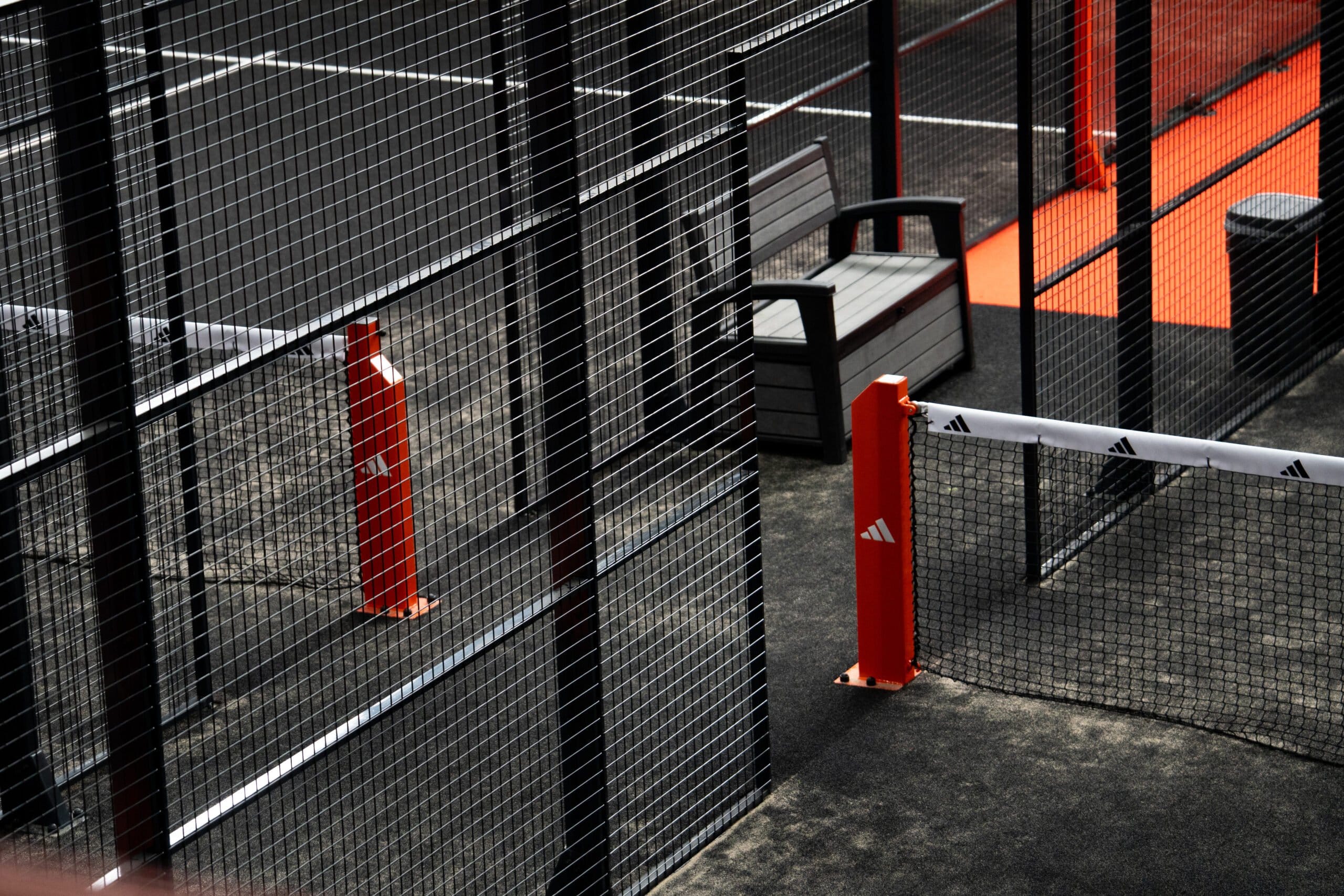 Finishing padel courts 1 DSC03959 scaled