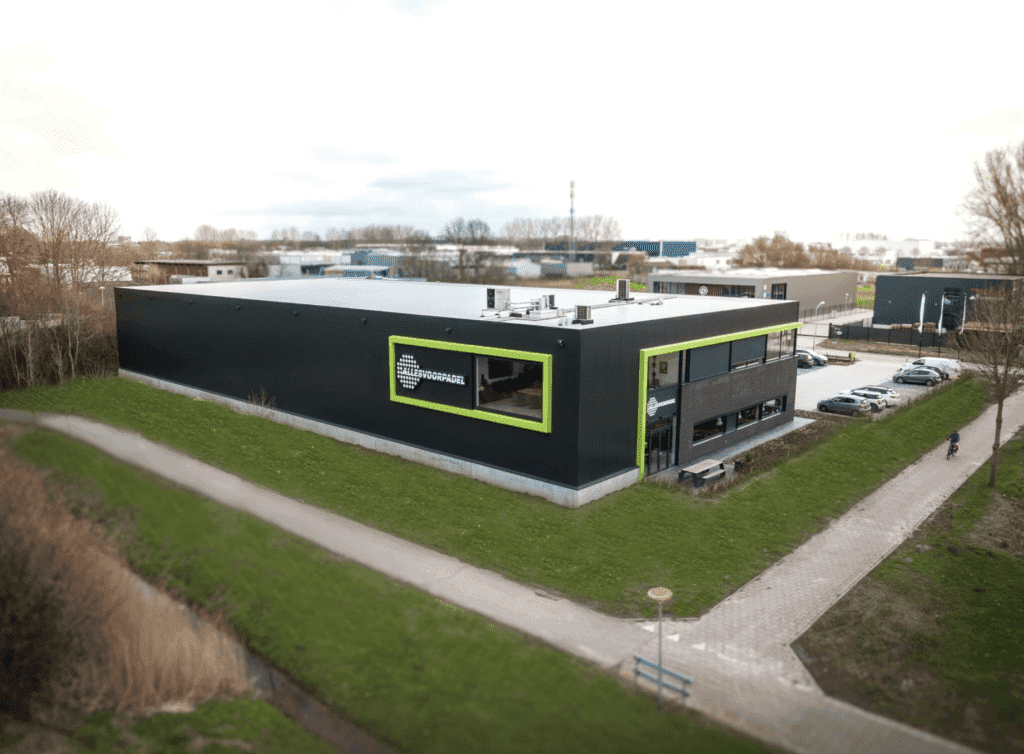 Vacature Marketingmedewerker 4 Kantoor drone 1